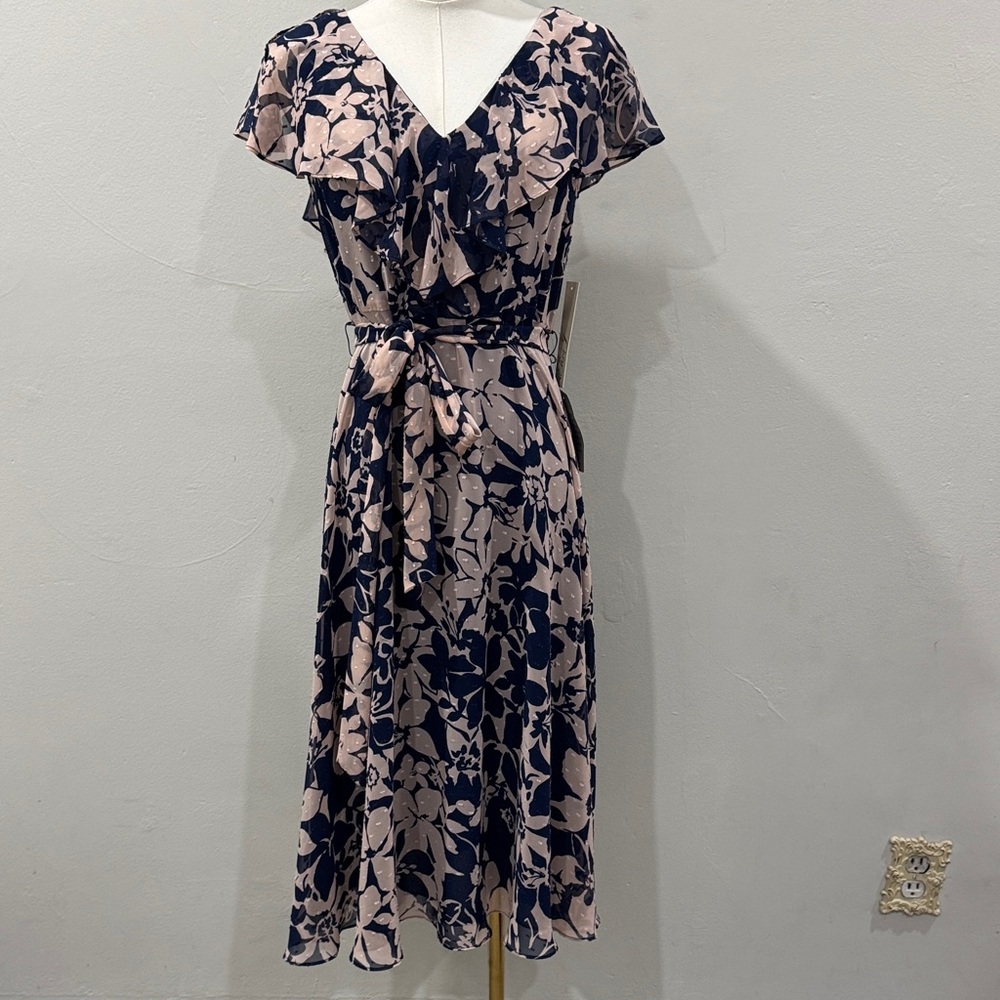 NWT Eliza J Navy & Blush Floral V-Neck Dress | Size 6